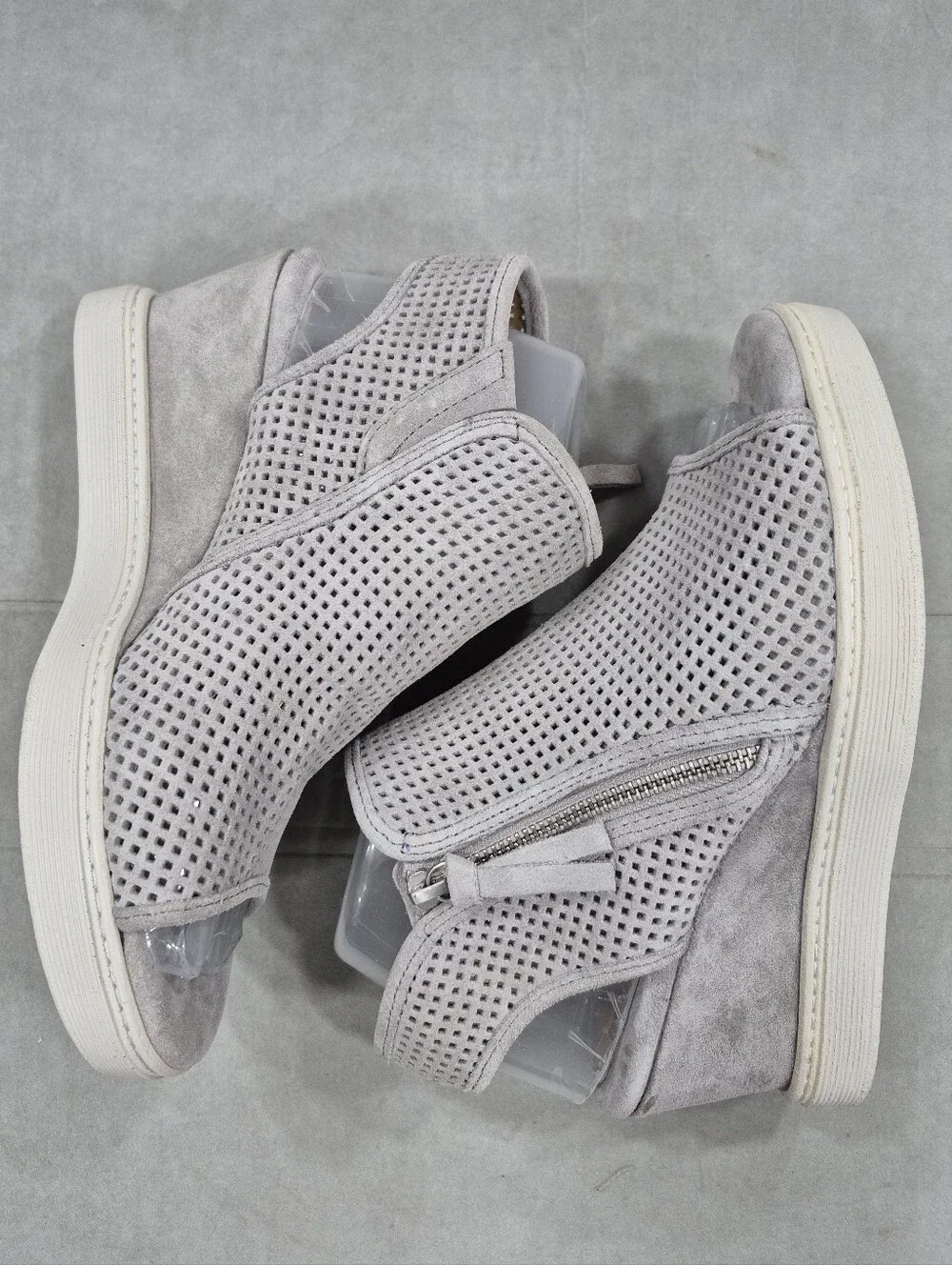 Sofft Saydee  wedge sandals women's 8M gray perforated suede leather side zip